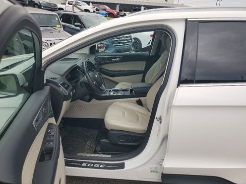 Used 2022 Ford Edge Titanium AWD/4WD image 11