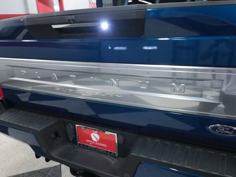 Used 2022 Ford F250 Platinum w/ FX4 Off-Road Package image 30