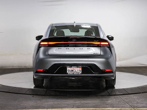 Certified 2023 Toyota Prius XLE FWD image 4