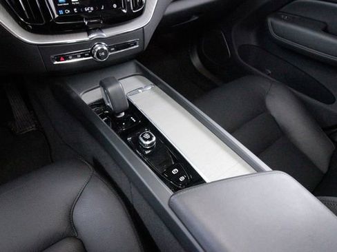 Certified 2025 Volvo XC60 B5 Plus w/ Climate Package AWD/4WD image 8