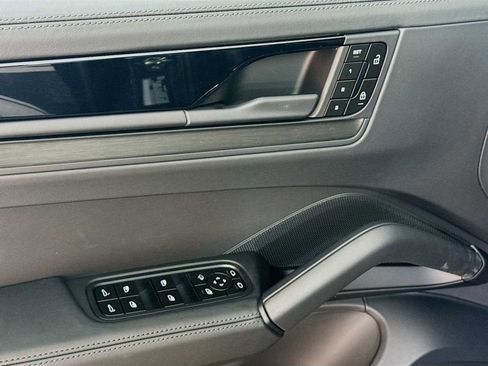 New 2026 Porsche Cayenne GTS image 14