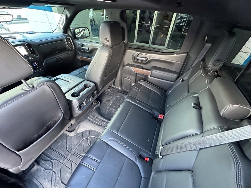 Used 2021 Chevrolet Silverado 1500 High Country w/ Technology Package AWD/4WD image 32