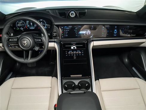 New 2026 Porsche Panamera Turbo image 18