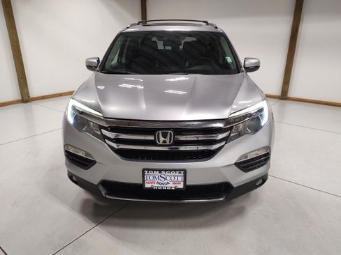 Used 2016 Honda Pilot Elite image 3