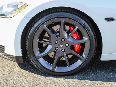 Used 2012 Maserati GranTurismo Sport image 9