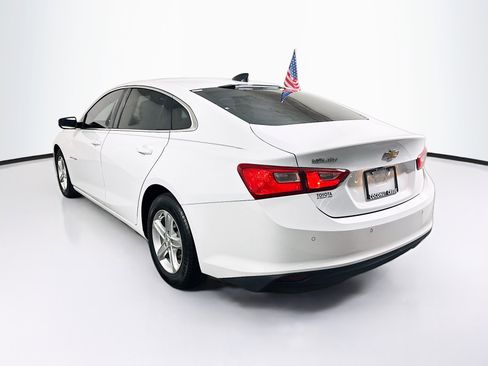 Used 2021 Chevrolet Malibu LS FWD image 5