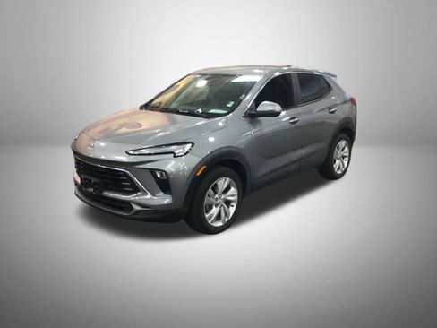 Used 2024 Buick Encore GX Preferred AWD/4WD image 1