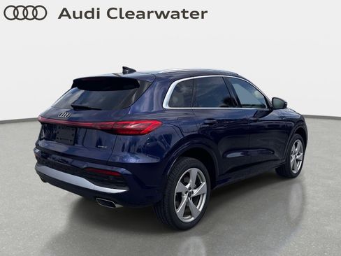 Used 2025 Audi Q5 Premium Plus w/ Premium Plus AWD/4WD image 3