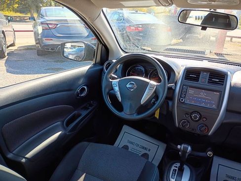 Used 2019 Nissan Versa SV image 16