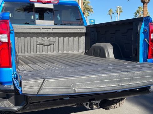 New 2026 Chevrolet Silverado 1500 ZR2 image 9