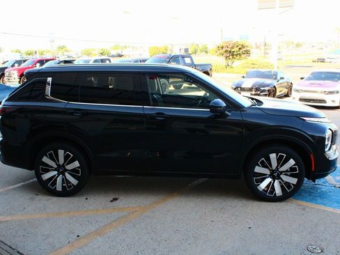 New 2025 Mitsubishi Outlander SEL image 7