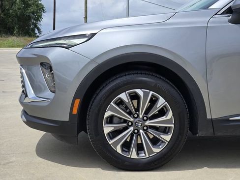 Used 2025 Buick Envision Preferred AWD/4WD image 10