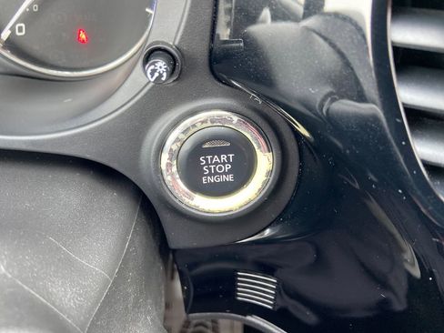 Used 2017 Mitsubishi Outlander SEL image 30