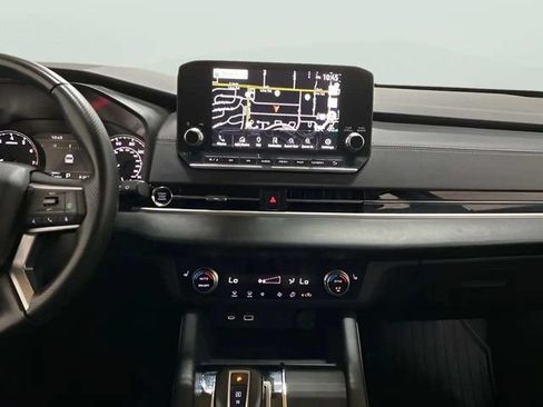 Used 2024 Mitsubishi Outlander SE FWD image 14