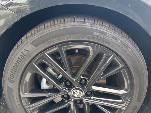 Used 2025 Toyota Camry SE FWD image 10