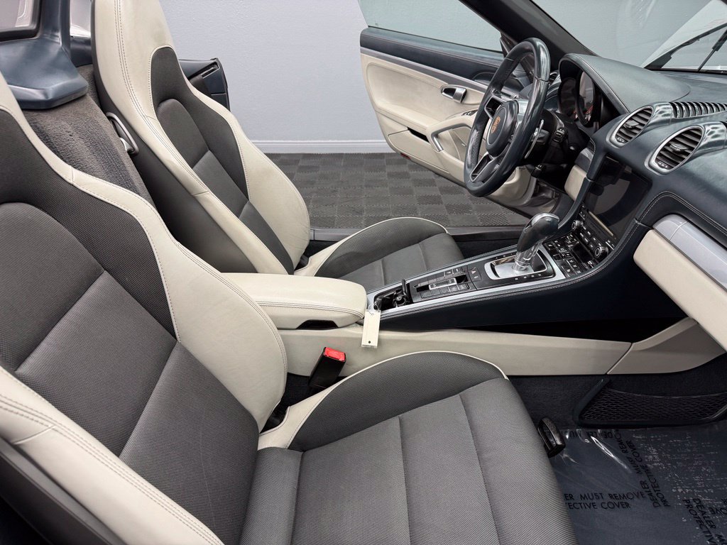 Used 2018 Porsche 718 Boxster RWD image 38
