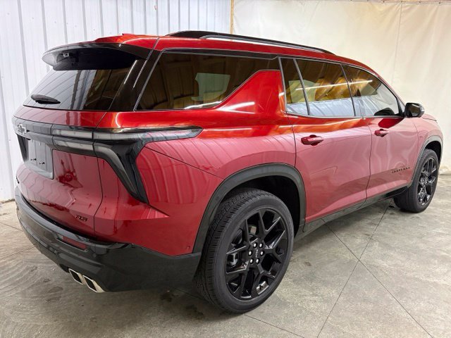 Used 2025 Chevrolet Traverse RS AWD/4WD image 5