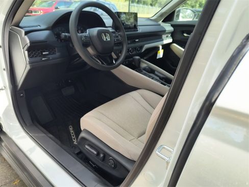 New 2025 Honda Accord SE image 2