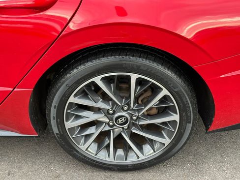 Used 2021 Hyundai Sonata Limited w/ Preferred Accessory Package image 12