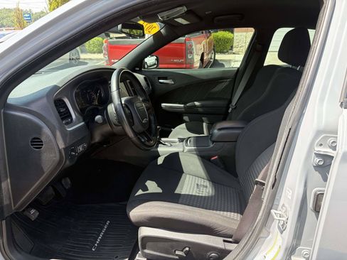 Used 2022 Dodge Charger GT w/ Blacktop Package RWD image 4