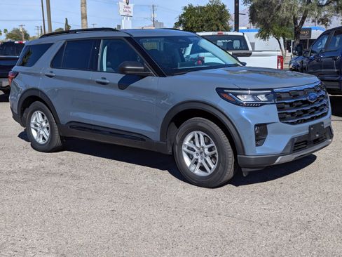 New 2026 Ford Explorer Active w/ Active Comfort Package image 1