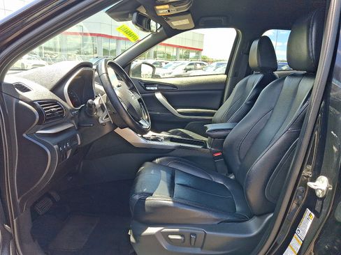Used 2022 Mitsubishi Eclipse Cross FWD image 14