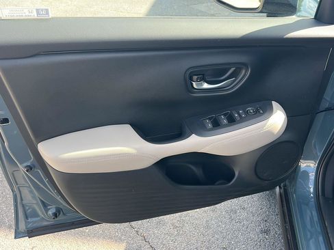 New 2026 Honda HR-V LX image 16
