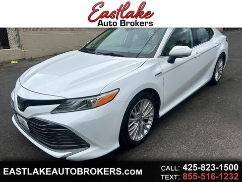 Used 2019 Toyota Camry XLE w/ Driver Assist Package image 1