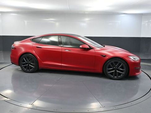 Used 2021 Tesla Model S Plaid image 3