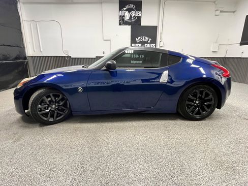 Used 2016 Nissan 370Z Coupe image 7