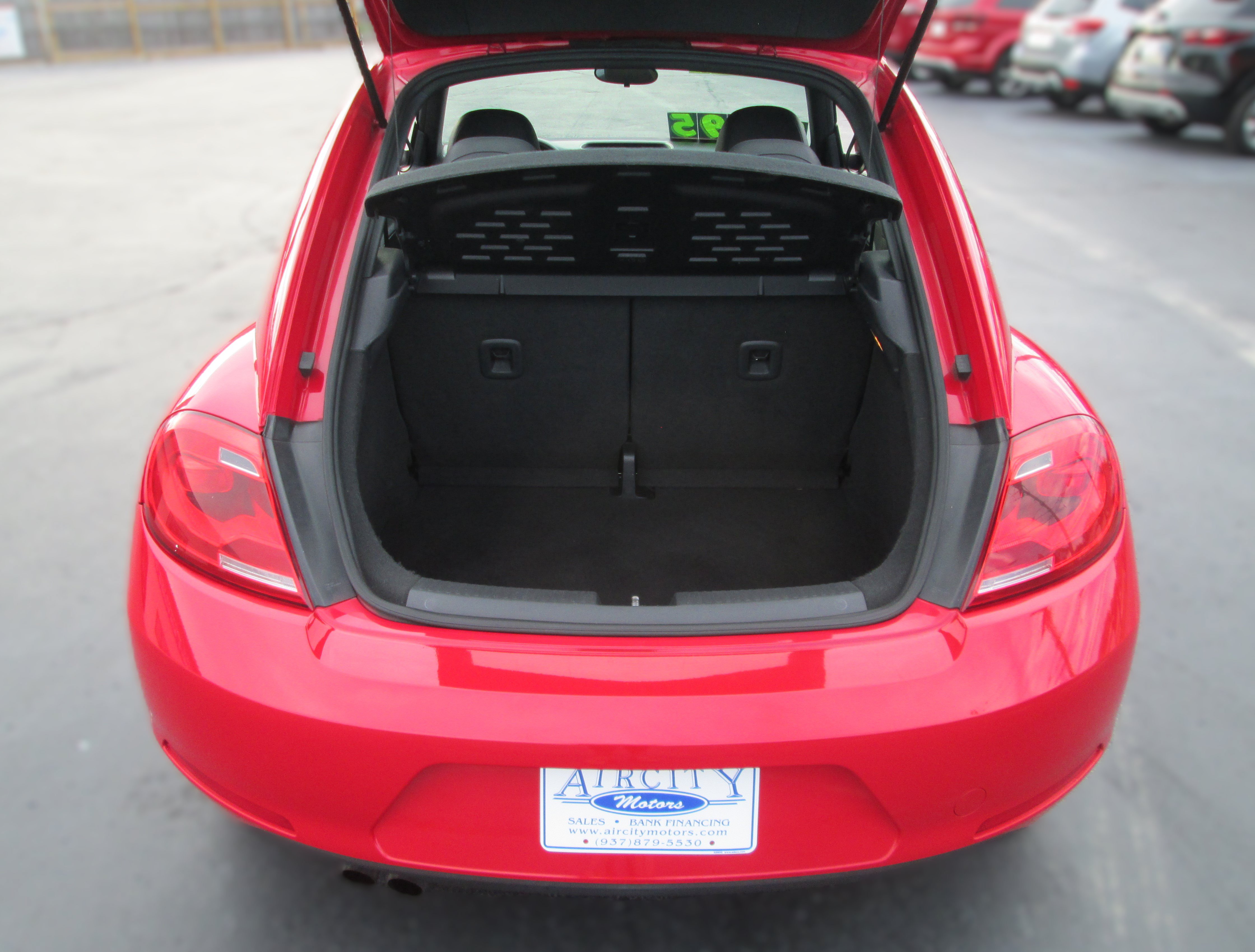 Used 2016 Volkswagen Beetle 1.8T S FWD image 9