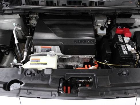 Used 2019 Nissan Leaf FWD image 26