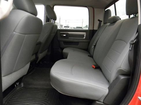 Used 2018 RAM 1500 Classic SLT AWD/4WD image 17