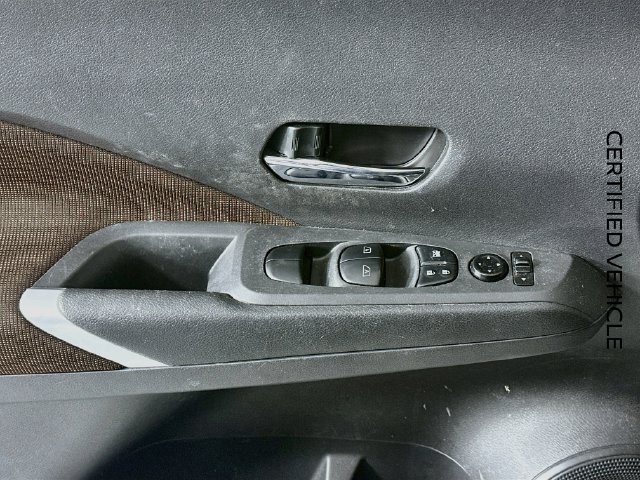 Certified 2022 Nissan Kicks SR w/ Interior Electronics Package FWD image 8