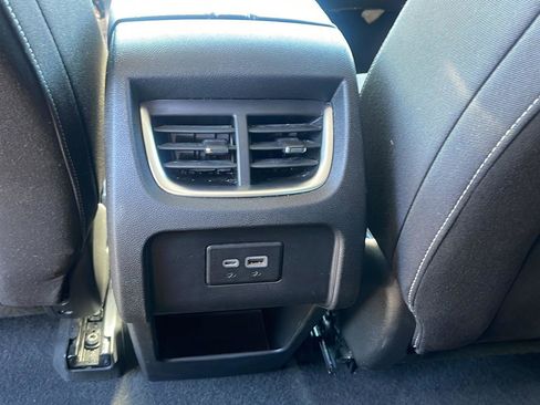 Used 2025 Chevrolet Blazer LT FWD image 32