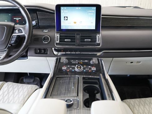 Used 2020 Lincoln Navigator L Black Label AWD/4WD image 18