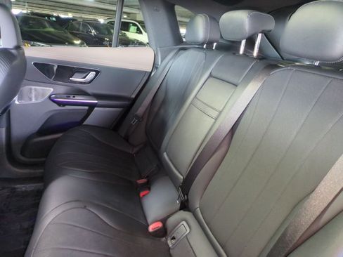 Used 2024 Mercedes-Benz EQE 350+ SUV image 19