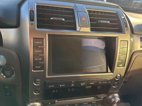 Used 2012 Lexus GX 460 image 40