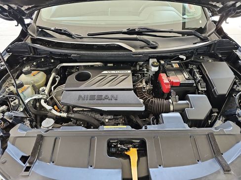 Used 2023 Nissan Rogue SV AWD/4WD image 34