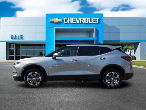 Used 2023 Chevrolet Blazer LT w/ Convenience Package FWD image 6