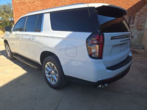 Certified 2023 Chevrolet Suburban Premier image 5