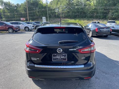 Used 2020 Nissan Rogue Sport S FWD image 6