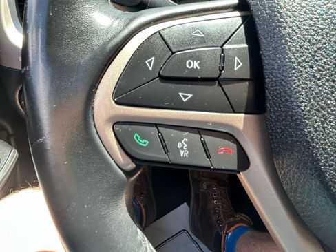 Used 2014 Jeep Cherokee Latitude FWD image 18
