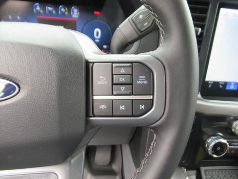 Used 2025 Ford F150 XLT w/ Equipment Group 302A MID image 22