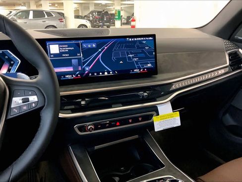 New 2026 BMW X5 xDrive40i w/ Executive Package image 6