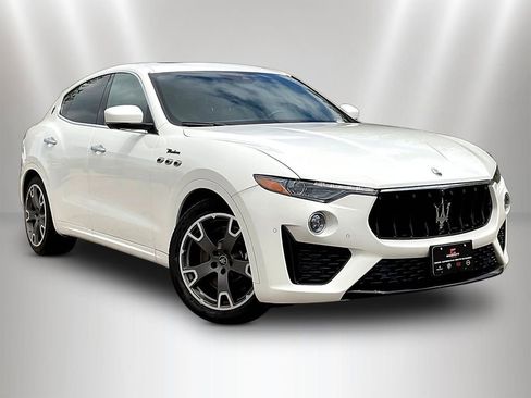Used 2023 Maserati Levante Modena AWD/4WD image 3