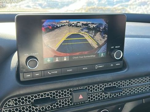 Used 2025 Honda HR-V Sport image 15