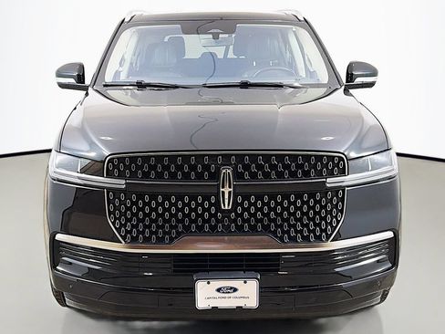 Used 2025 Lincoln Navigator Reserve AWD/4WD image 16