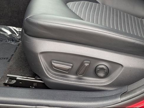 Used 2020 Toyota Camry SE w/ Convenience Package image 25