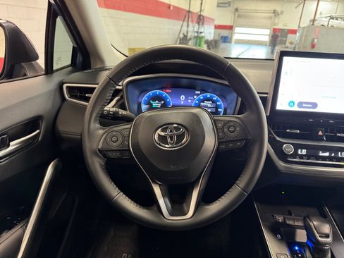 Certified 2026 Toyota Corolla Cross XLE w/ Convenience Package FWD image 9